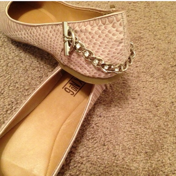 NIB Snake Print Flats - Picture 2 of 3